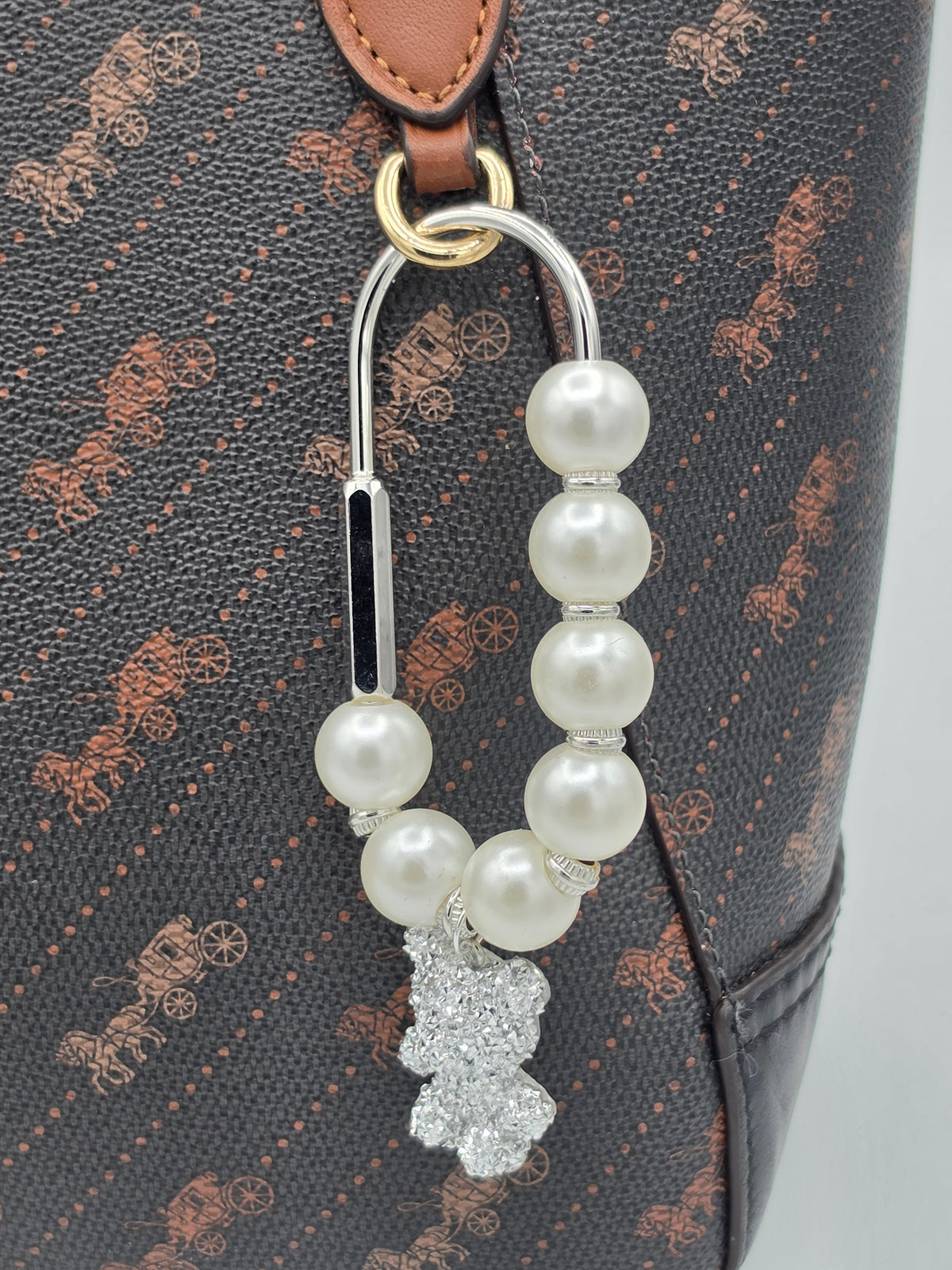 Pearl & Glitter Bear Purse Hook